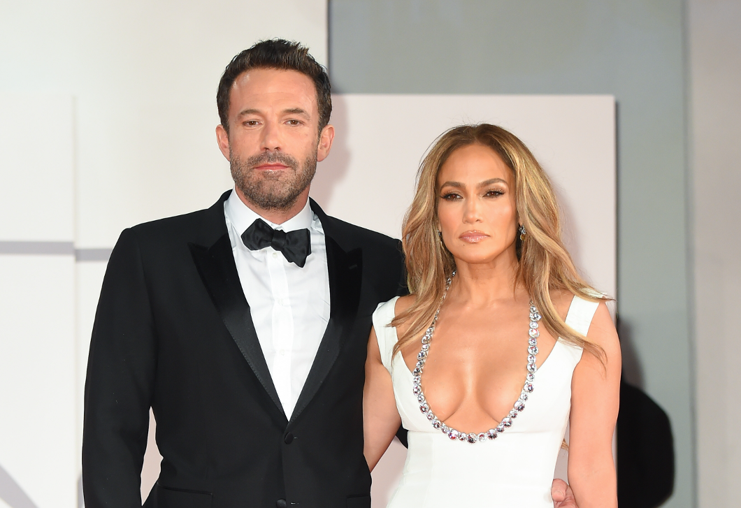Kitálalt a bennfentes: Jennifer Lopez gyűlöli, hogy háziasszony lett Ben Affleck mellett