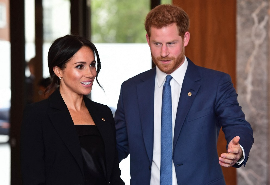 Leleplezték Meghan Markle-t, furcsa jelet küldött a szakértők szerint a testbeszédével