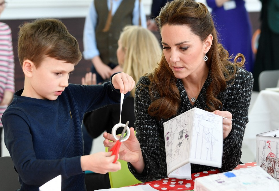 Katalin hercegné így viselkedik a gyerekekkel – ezt árulja el a valódi személyiségéről