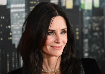 Az 59 éves Courteney Cox bikinis fotóiról beszél mindenki, elképesztően néz ki