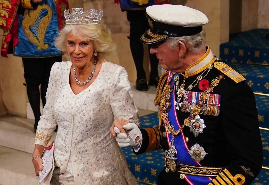 Kamilla királyné ismét felvette az emlékezetes ruhadarabját – sokakat megdöbbentett