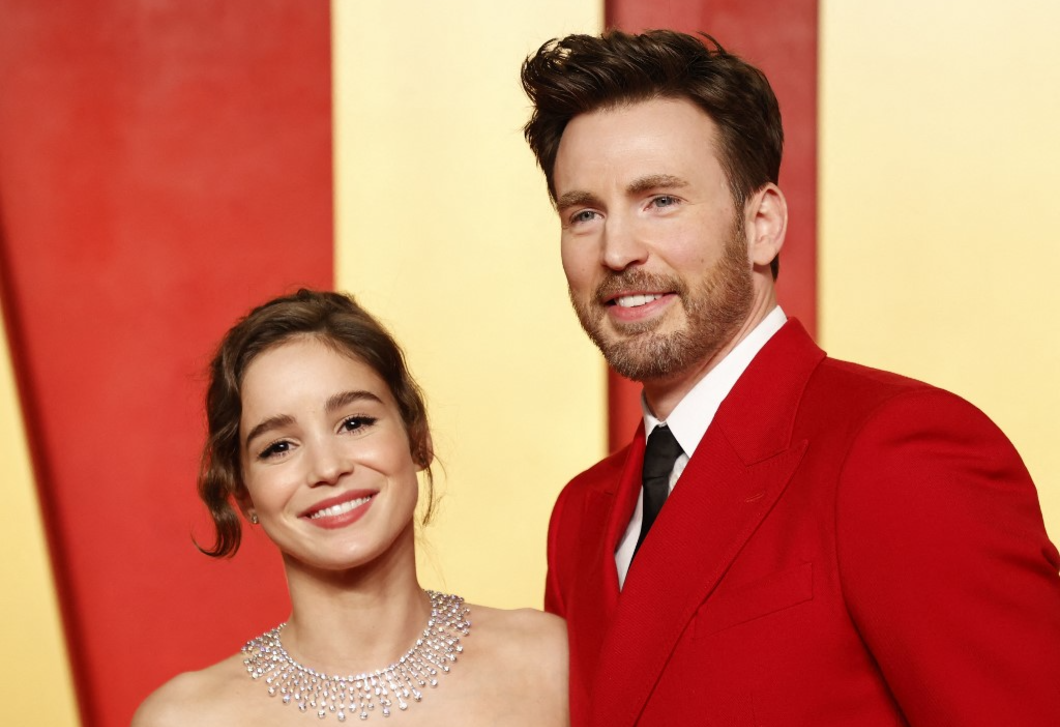 Chris Evans elárulta, hogyan kérte meg a felesége kezét