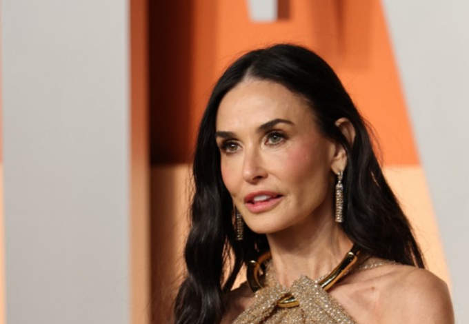 Demi Moore c...