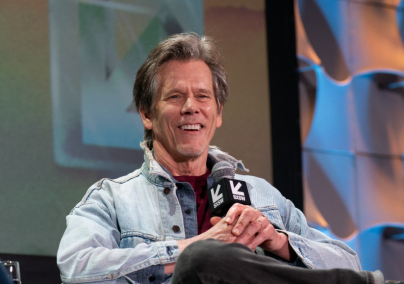Kevin Bacon zseniális választása kívül belül hatásos – az ablakait dicsérik most a tervezők