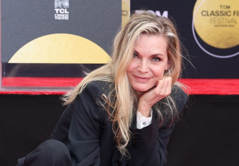 A legbátrabb lakásdekor – Michelle Pfeiffer bevállalós választása, főkép