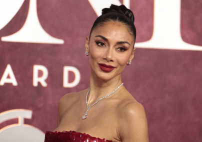 A 47 éves Nicole Scherzinger bikinis videóját imádják most az emberek