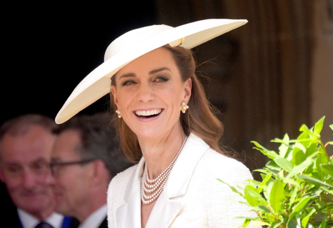Ez Katalin hercegné kedvenc táskája, több verziója van belőle