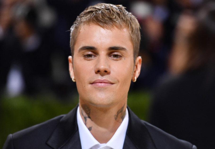 Justin Bieber új fotókat posztolt a kisfiával, főkép