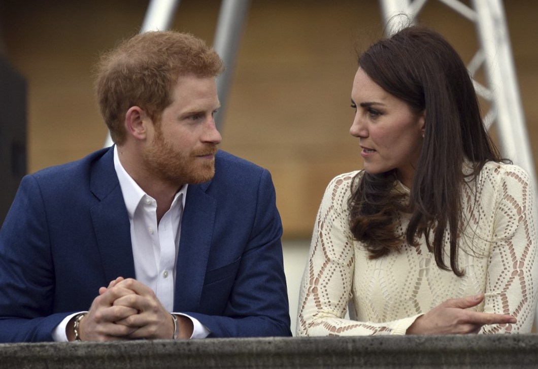 Harry herceg ezért vár bocsánatkérést Katalin hercegnétől és Vilmos hercegtől