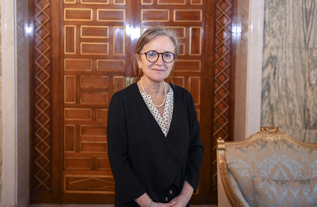 Kinevezték Tunézia első női kormányfőjét, mégsem teljes az öröm