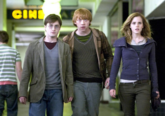 Mágikus rejtély: Rupert Grint nem is volt jelen a Harry Potter reunion forgatásán?