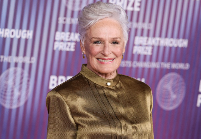 Glenn Close nappalija mindenkit lenyűgözött – így kombinálja a színeket és az anyagokat