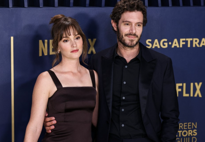 Adam Brody m...