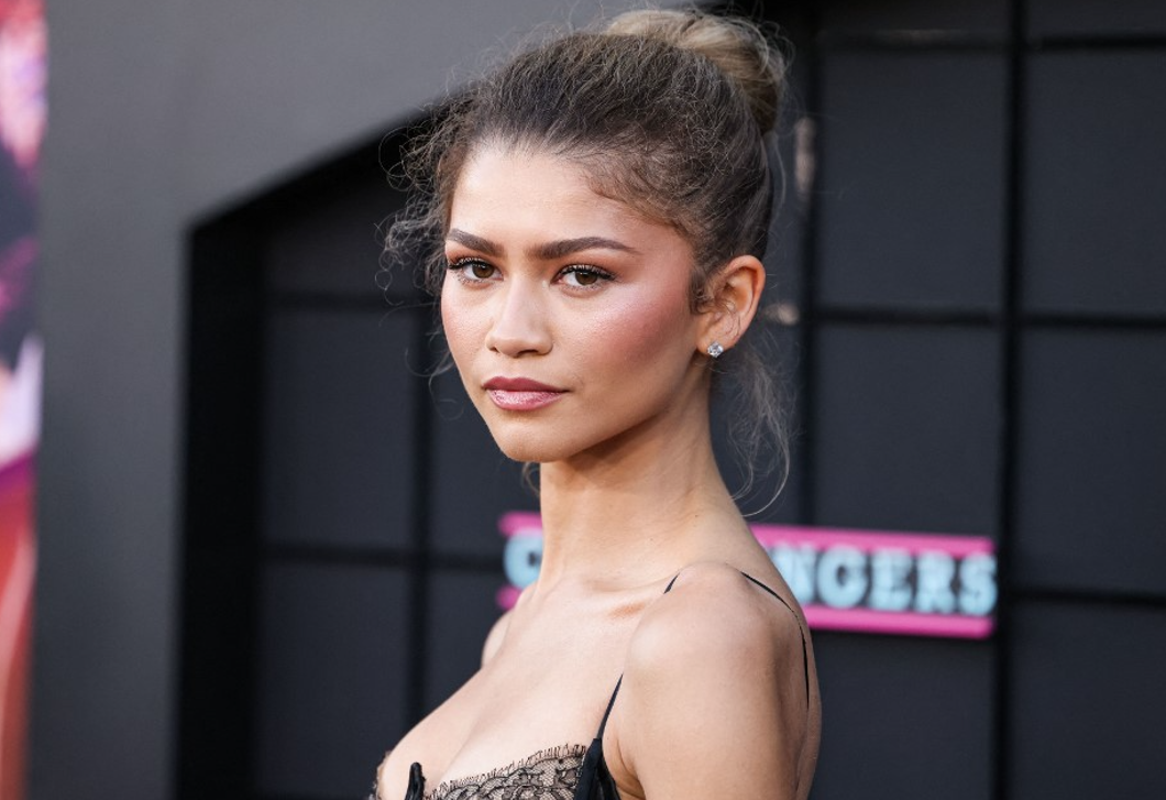 Zendaya csipke ruháját akarja most mindenki, elképesztően nézett ki benne