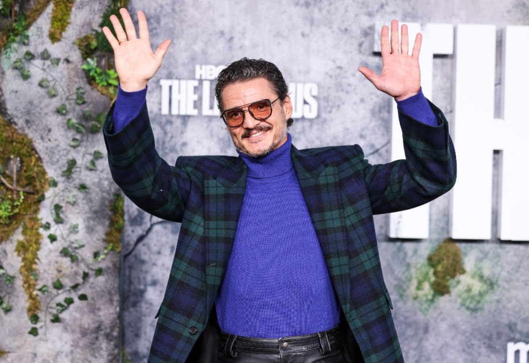 Pedro Pascal, a divatikon: combig érő bőrcsizmában érkezett a The Last of Us 2. filmpremierre