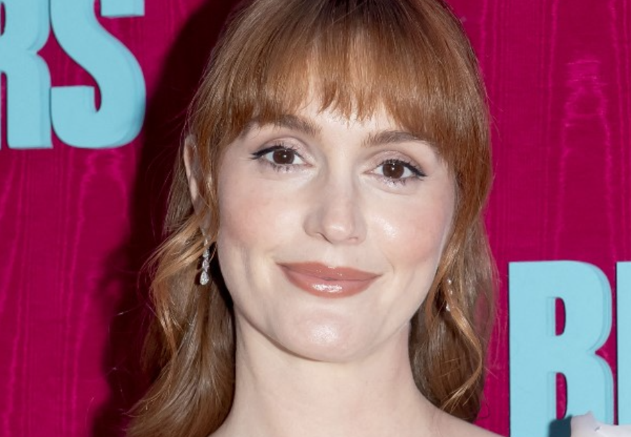 Leighton Meester virágos medúza ruhája felrobbantotta az internetet, főkép