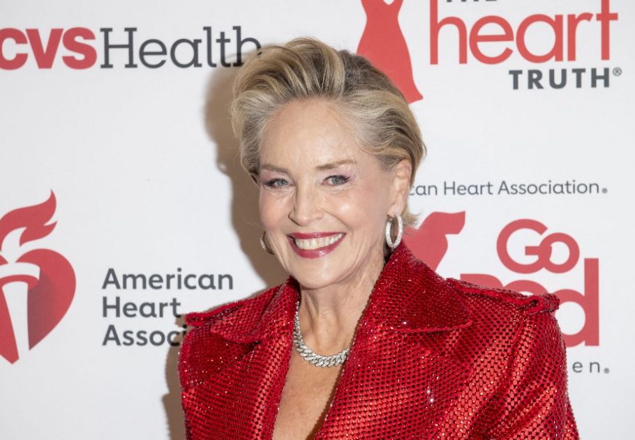 Sharon Stone gyönyörű titka: így lesz a tévé-állvány az előszoba éke, főkép