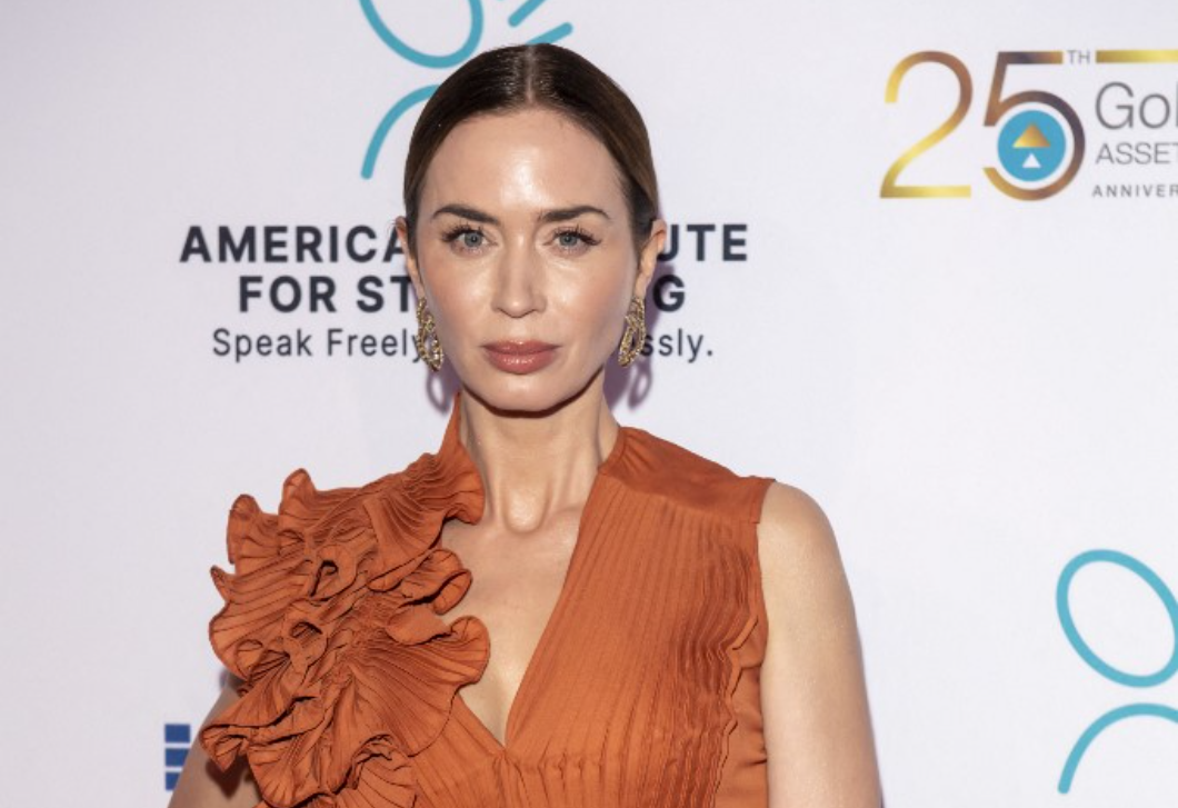 Emily Blunt ellopta a show-t – ezt a ruhát viselte a Velencei Filmfesztiválon