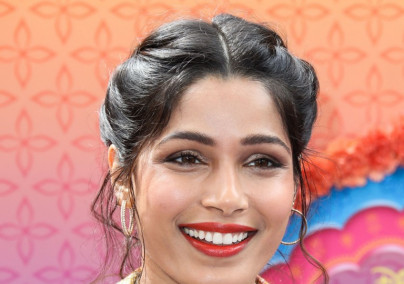 Freida Pinto óriási örömhírrel lepte meg rajongóit