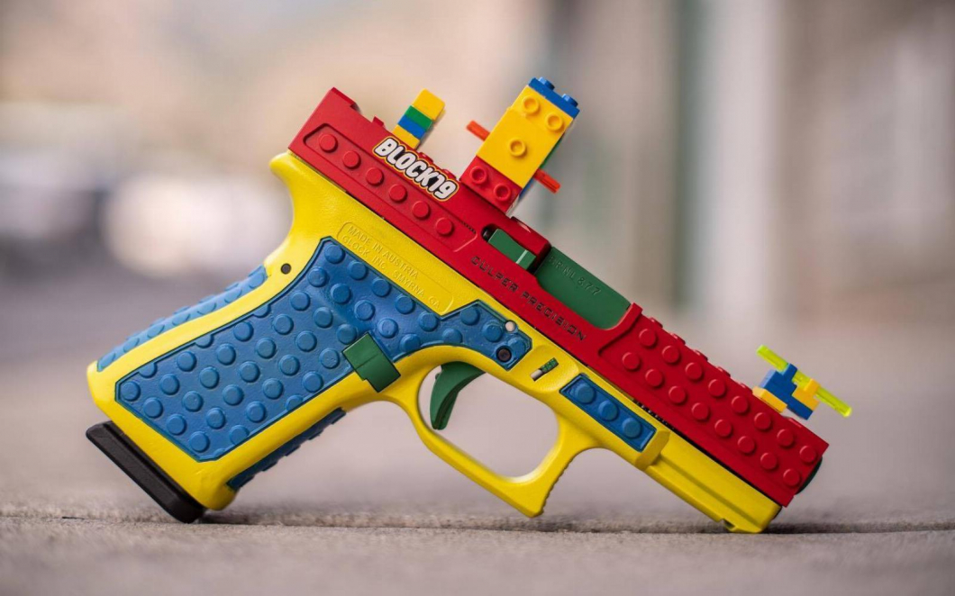 Nagy felháborodást váltott ki a Lego-pisztoly