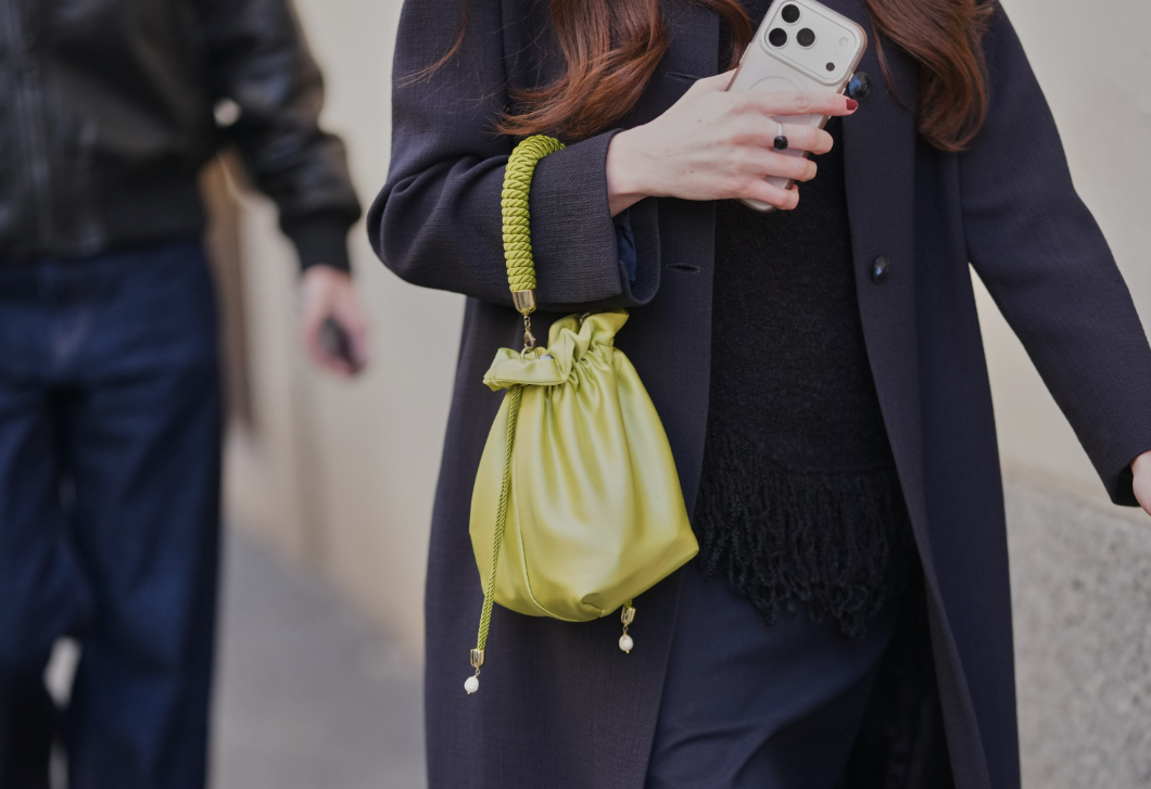 Felejtsd el a pasztellt! Ez lesz 2026 tavaszának legtrendibb színe