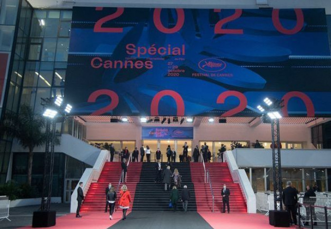 Cannes: szig...