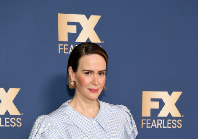 Megbánta, hogy kitömött ruhában állt kamera elé Sarah Paulson