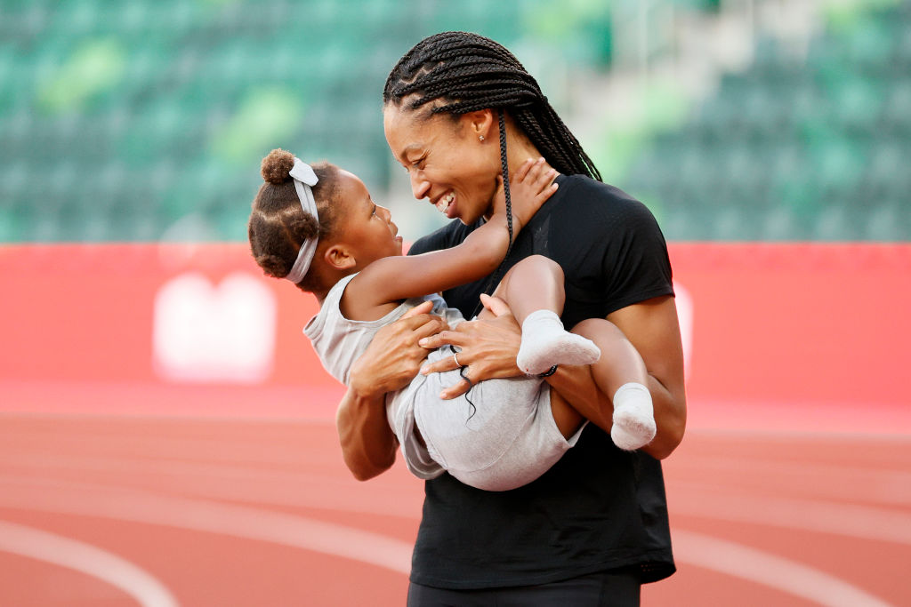 Ösztöndíjjal segíti a sportoló anyákat az olimpiai bajnok