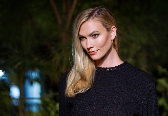 Az anyaság kihívásairól vallott Karlie Kloss