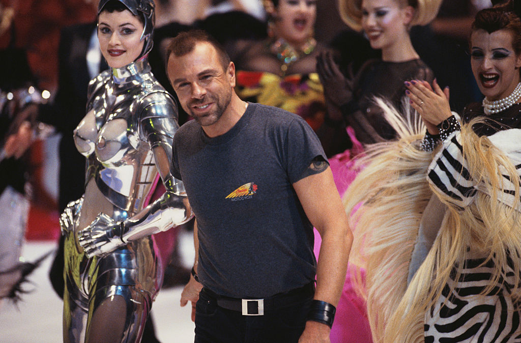 Haute couture álomteremtő – Manfred Thierry Muglerre emlékezünk