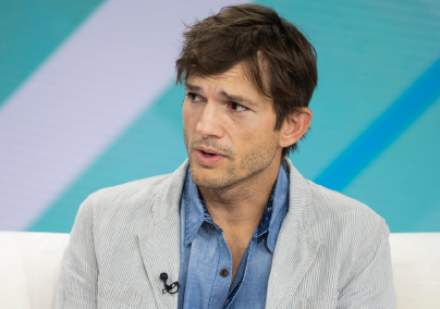 Döbbenetes családi titokról rántotta le a leplet Ashton Kutcher