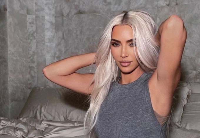 Kim Kardashi...