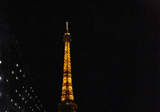 A párizsi éjszakába csábított a Saint Laurent bemutatója