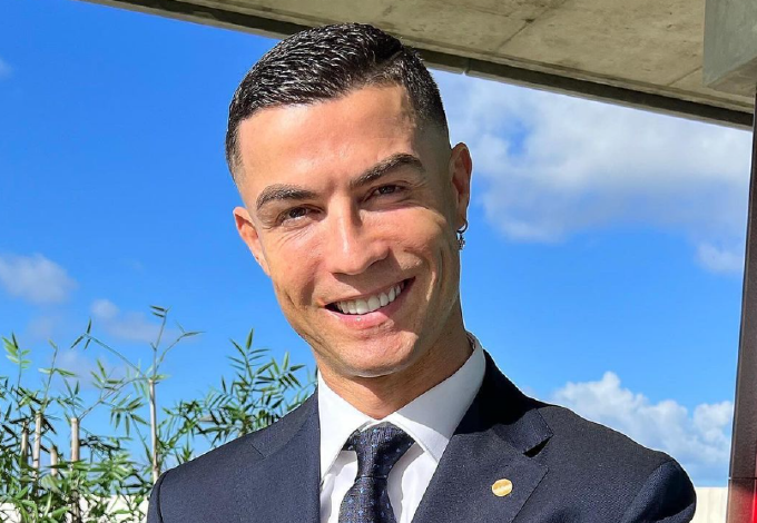  Cristiano Ronaldo megható fotót töltött fel a 9 hónapos kislányáról