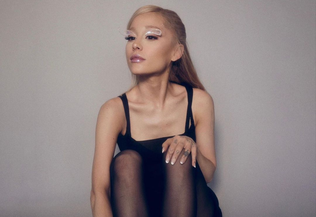 Ariana Grande testszégyenítő kommenteket kapott, zseniálisan vágott vissza