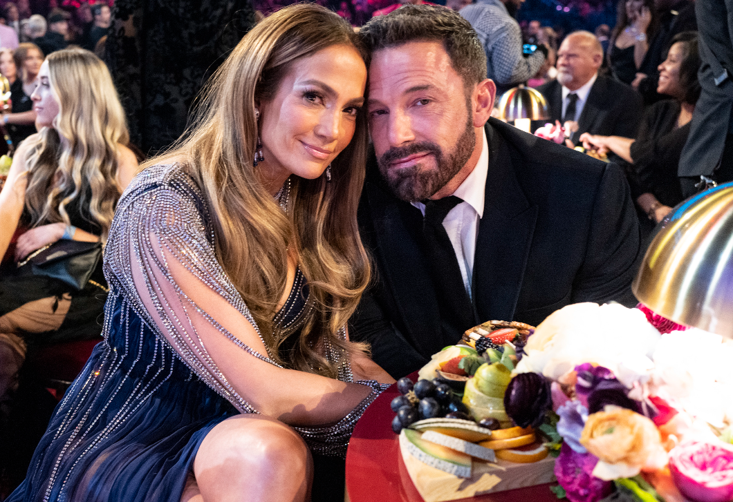  Ben Affleck elmondta, miért tűnik olyan boldogtalannak Jennifer Lopez mellett