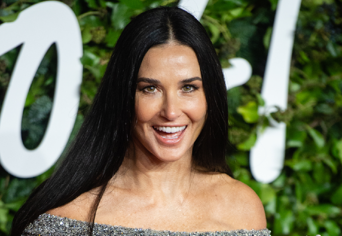 A 60 éves Demi Moore szuper vicces tánccal ünnepelte a születésnapját 