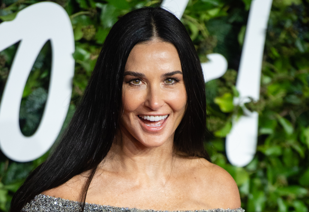 A 60 éves Demi Moore szuper vicces tánccal ünnepelte a születésnapját 