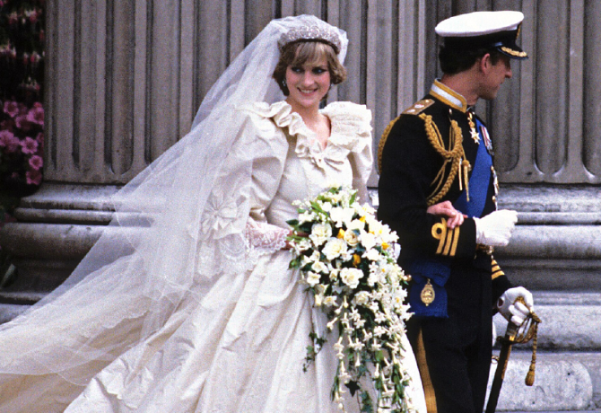 Elképesztő története van Diana hercegné esküvői ruhájának, most derült rá fény