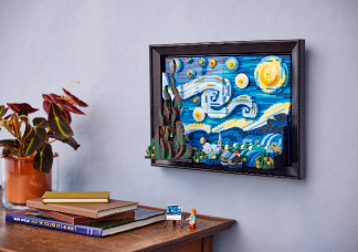 Építsd meg Vincent van Gogh ikonikus festményét  a LEGO Ideas Csillagos éj készlettel!