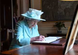 Előkerült Erzsébet királynő titkos levele, még soha senki nem olvasta