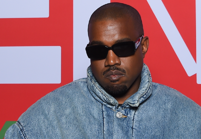 Meglepő fordulat: a világmárka is kihátrált Kanye West mellől