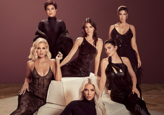 Itt az év céges karácsonyi bulija: a Kardashian-család semmivel sem spórolt
