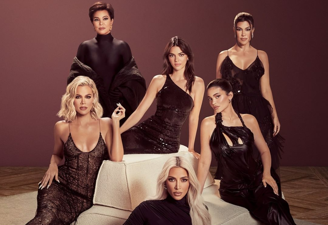 Itt az év céges karácsonyi bulija: a Kardashian-család semmivel sem spórolt