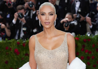 Beleállt egy plasztikai sebész Kim Kardashianba – szerinte átveri a rajongókat