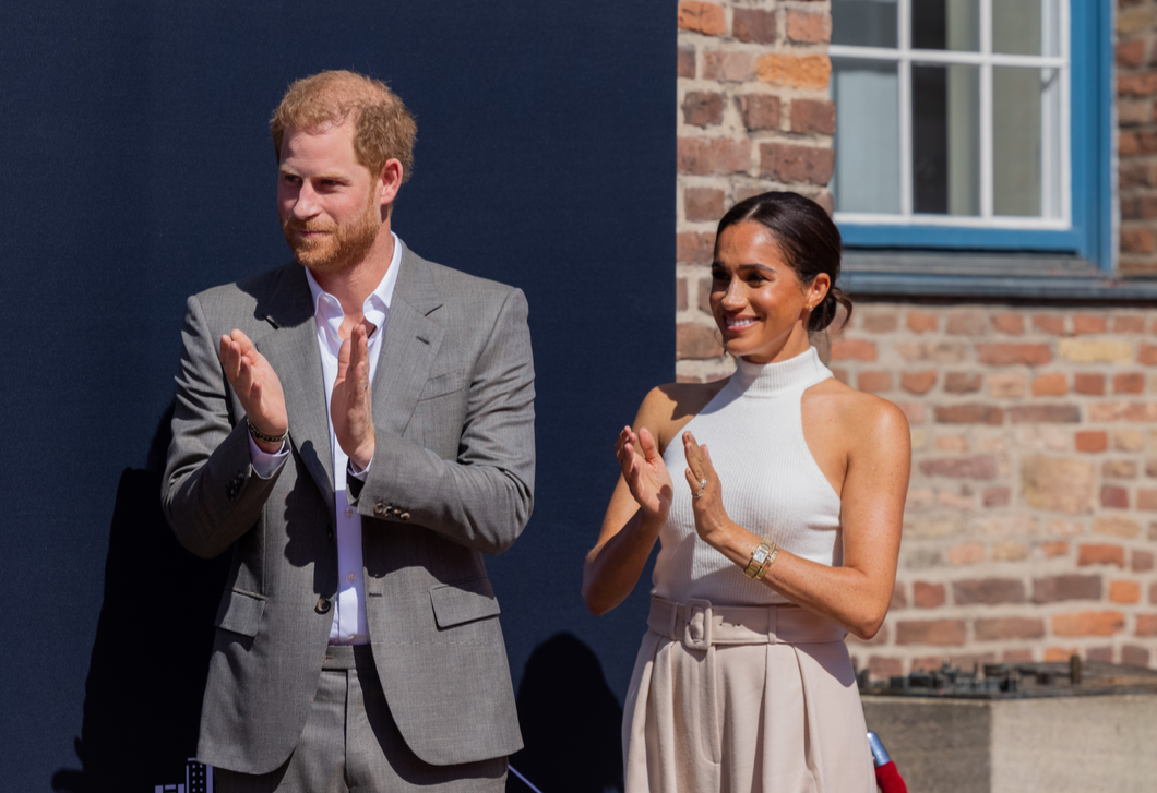 Ismét viccet csináltak Harry hercegből, Meghan Markle barátja durván beszólt neki