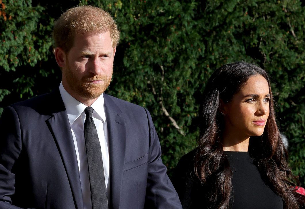 Egyre nagyobb a botrány: már a rendező is kiszállt Harry herceg és Meghan Markle filmjéből