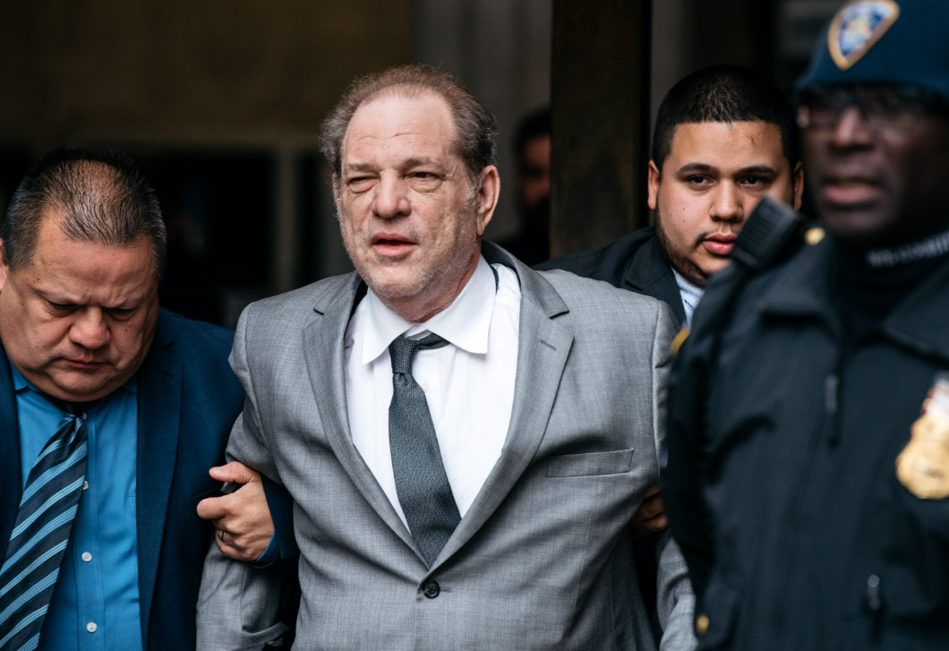 Harvey Weinstein 16 év börtönt kapott, teljesen összeomlott