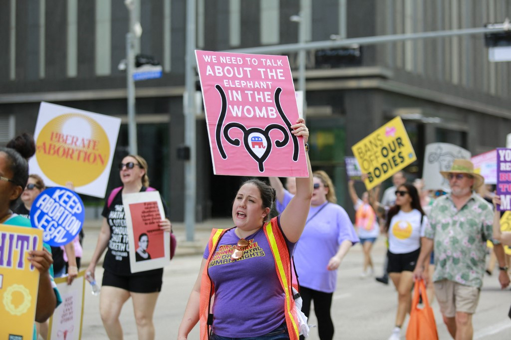 Döbbenetes: a Google minden 10. abortuszra való keresést átirányít