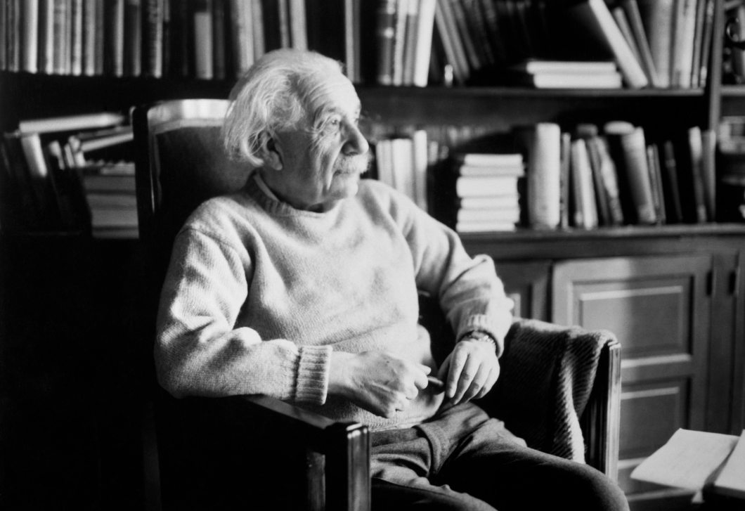 Íme Albert Einstein agytrükkje – így oldott meg problémákat álmában